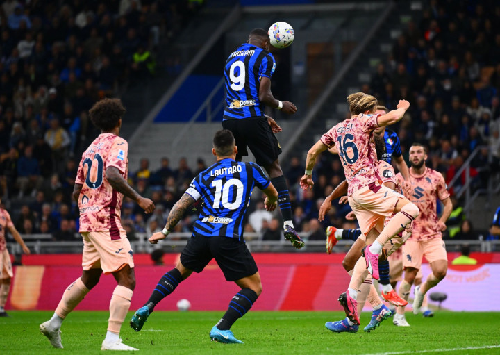 Hattrick Thuram Bantu Inter Tundukkan 10 Pemain Torino
