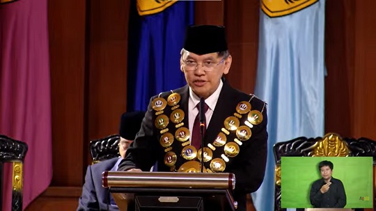 Dilantik Jadi Rektor Unpad, Arief: Standar yang Tinggi Mesti Dilampaui