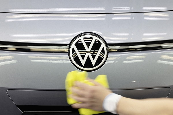 Canggih! Fitur Keamanan VW Ini Aktif saat Pengemudi Mengalami Serangan Jantung