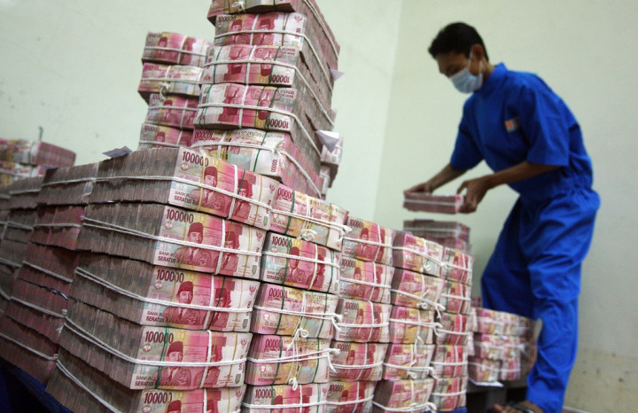 Rupiah Tersungkur 200 Poin, Mendarat di Rp15.686/USD
