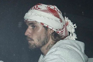 Pakai Keffiyeh, Justin Bieber Dukung Palestina?
