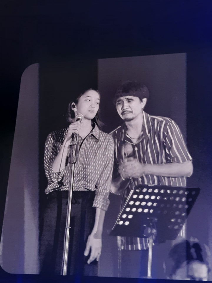 Manggung di Festival Sekolah, Duta Sheila on 7 Ngaku Bangga Sekolahkan Anaknya di Al Azhar Yogyakarta