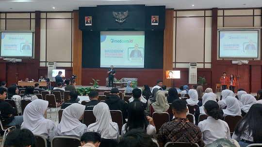 OSC Medcom.id Gelar Roadshow ke Itenas Bandung