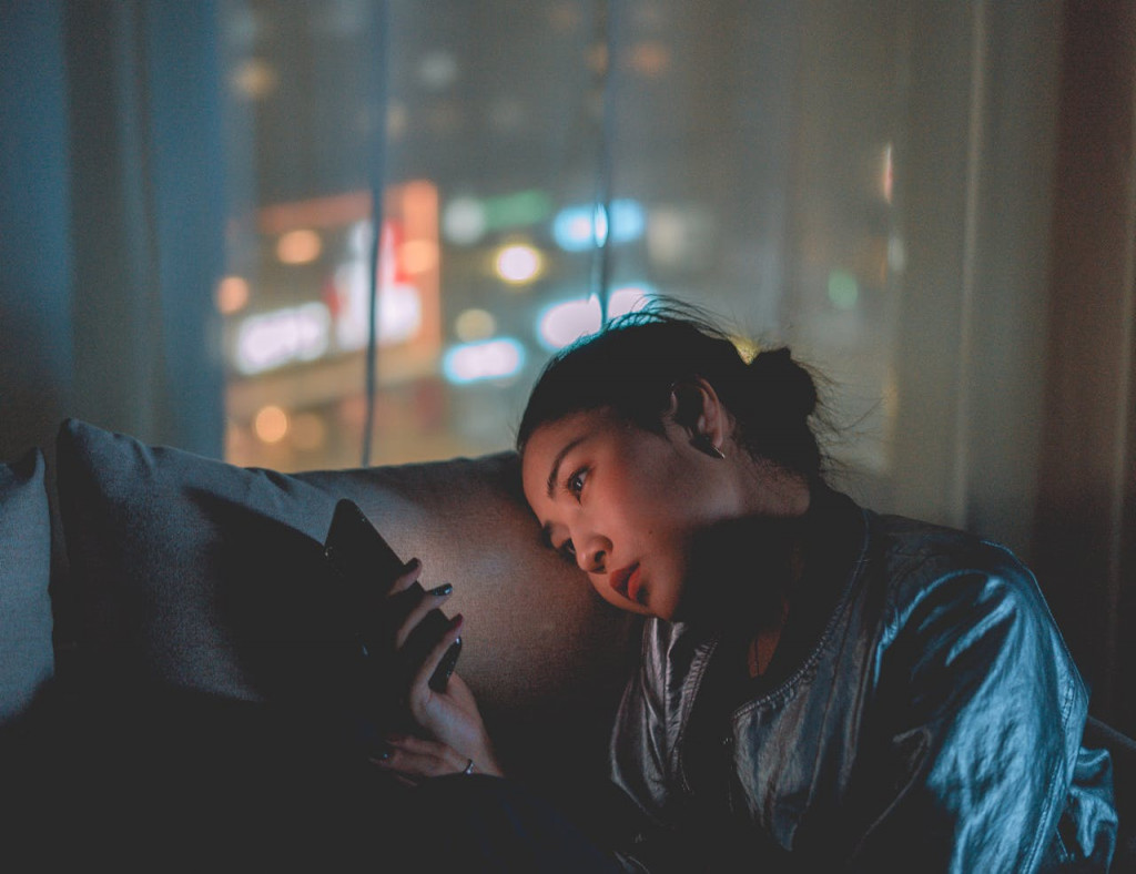 Menjaga kesehatan mental di era digital (Foto: Pexels)