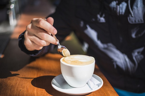 5 Alasan Anak Muda Gemar Minum Kopi