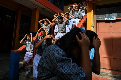 Ribuan Pelajar Aceh Ikuti Simulasi Evakuasi Mandiri