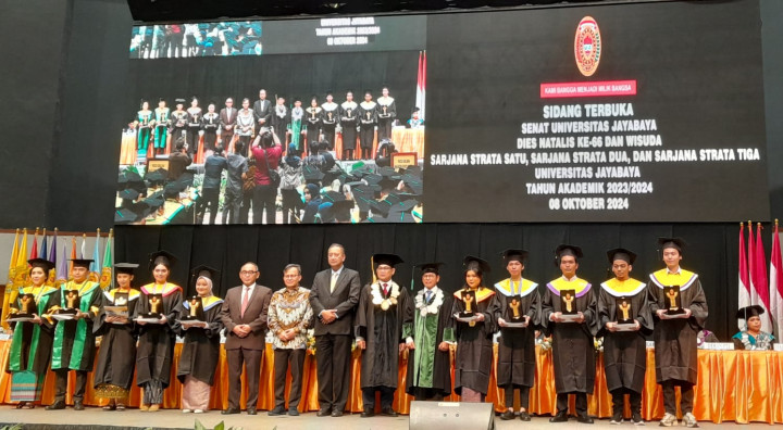 Universitas Jayabaya Luluskan Generasi Berprestasi Tingkat Nasional dan Internasional