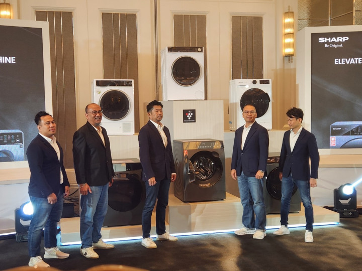 Sharp Luncurkan Rangkaian Mesin Cuci Front Loading Canggih