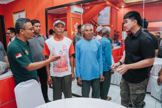 Kaesang Undang 2 Lansia yang Hentikan KA Dharmawangsa Express