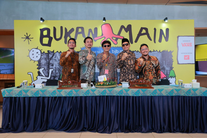 Vincent dan Desta Nostalgia Masa Muda di Acara Bukan Main