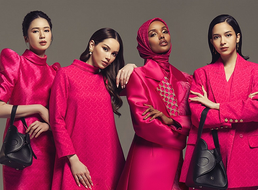 Laura Basuki, Alyssa Daguise, Halima Aden, dan Putri Marino sebagai brand ambassador terbaru Buttonscarves.   (Foto: Dok. Instagram/@laurabas)