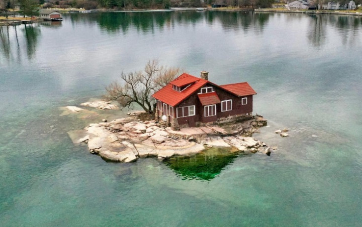 5 Pulau Terkecil di Dunia: Pesona dan Keunikannya