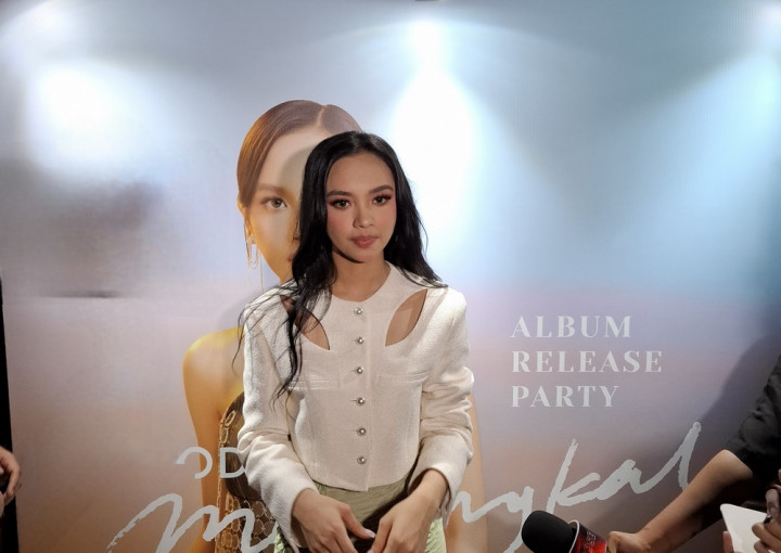 Lyodra Tuangkan Pengalaman Mendadak Jatuh Cinta di Lagu 'Malu-Malu Tapi Nyaman'