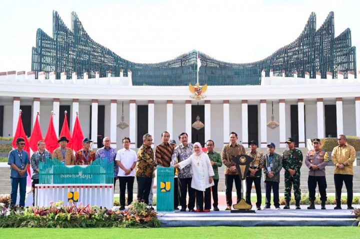 Momen Jokowi Resmikan Istana Negara IKN