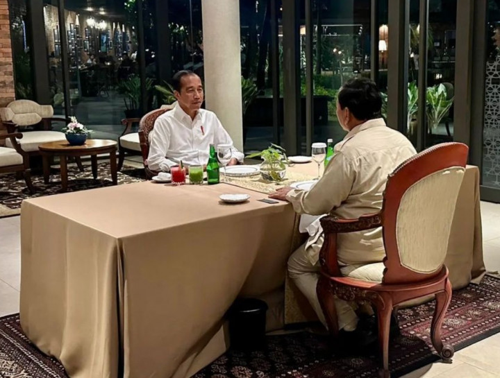 Jokowi Ungkap Pertemuan 2,5 Jam dengan Prabowo, Bicara soal Penyusunan Kabinet