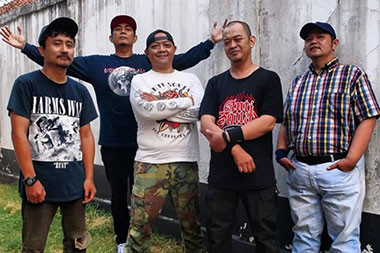 Vokalis Band asal Jakarta Anti Squad Meninggal setelah Pingsan di Panggung