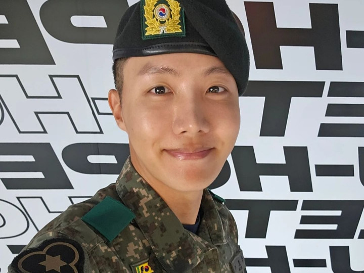 J-hope Selesai Wamil, ARMY Diminta Tak Lakukan Hal Ini