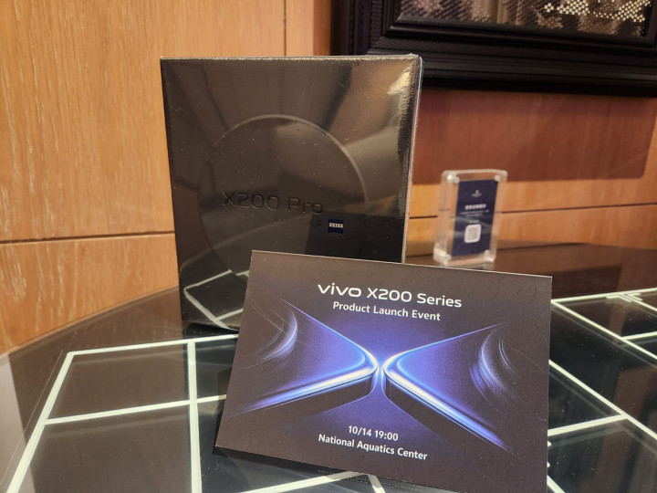 Unboxing dan Hands On vivo X200 Pro