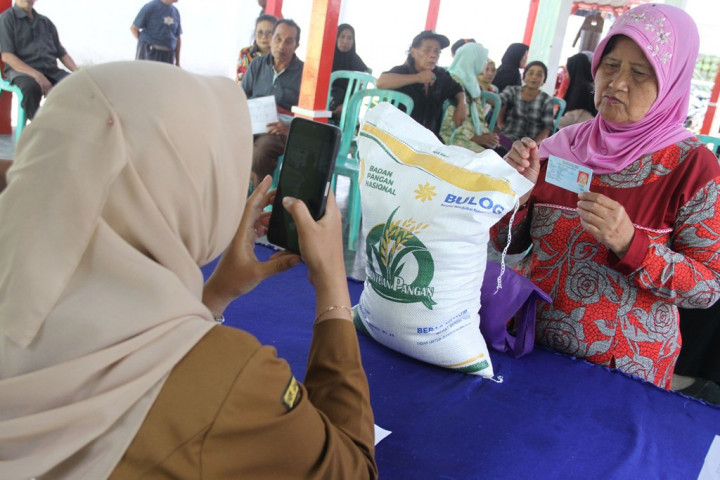 Cara Cek Apakah Anda Termasuk Penerima Bansos 2024, Mudah dan Cepat via HP