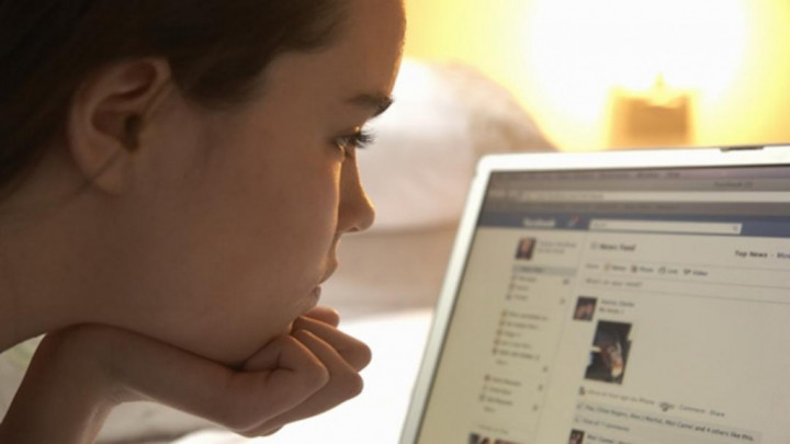 Ternyata Ini Alasan Gen Z Punya <i>Second Account</i> Media Sosial