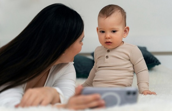 Dua Faktor yang Menyebabkan Terjadinya Speech Delay pada Anak