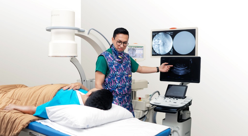 Menggunakan alat canggih ini, pasien dapat merasakan kenyamanan maksimal selama prosedur dengan hasil yang lebih optimal. Dok. Bethsaida Hospital