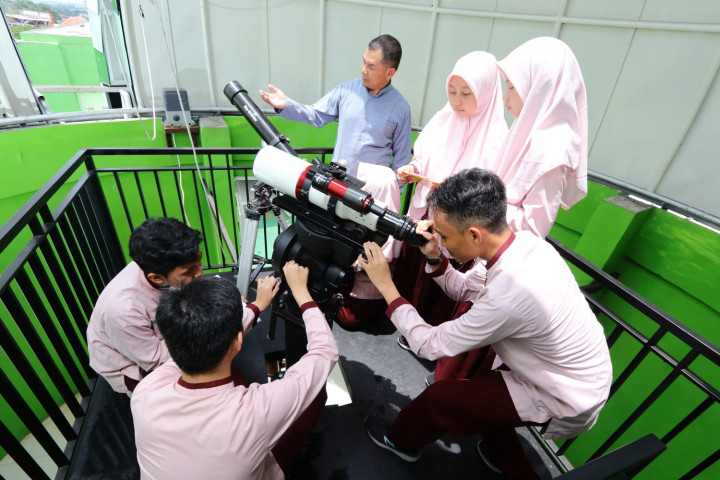 Kemenag Rilis Hasil Assesmen Kompetensi Madrasah 2024: Literasi Siswa di 4 Bidang pada Tingkat 'Cakap'