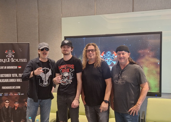 Firehouse Tak Sabar Konser di Indonesia