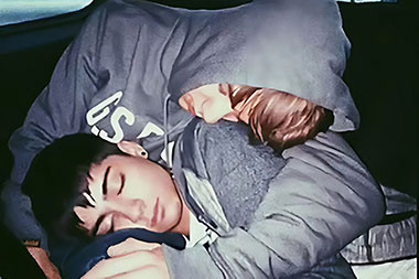 Zayn Malik Tulis Surat Menyentuh Kenang Liam Payne, Ungkap Penyesalannya