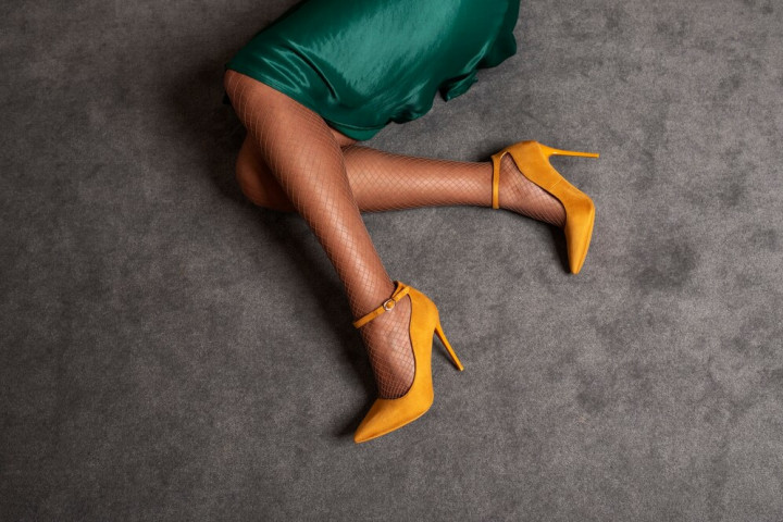 5 Tips Memilih Sepatu <i>High Heels</i> yang Tepat agar Kaki Tidak Lecet