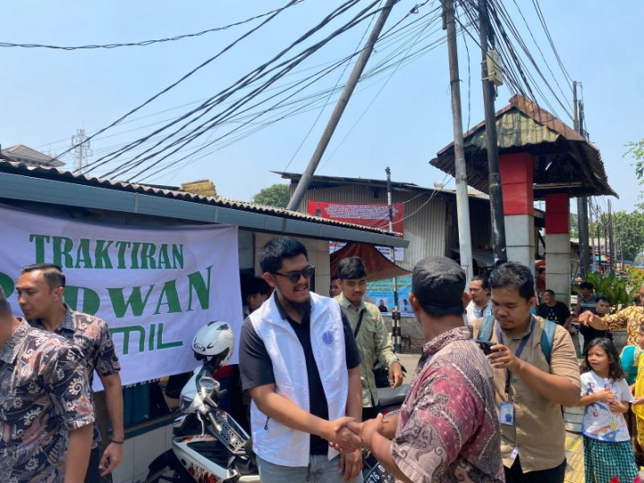 Relawan RIDO Gelar Agenda Makan Siang Gratis di Ratusan Titik