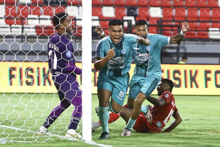 Hasil Liga 1: PSBS Biak Berbalik Unggul atas Semen Padang dengan 10 Pemain