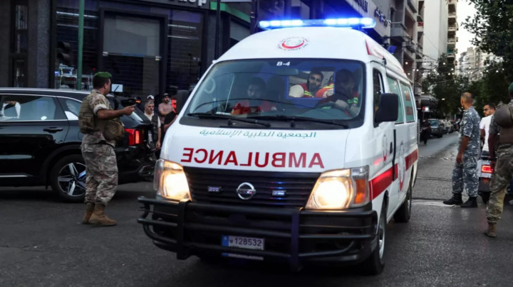 Serangan Israel Hantam Ambulans di Lebanon, Sejumlah Orang Terluka