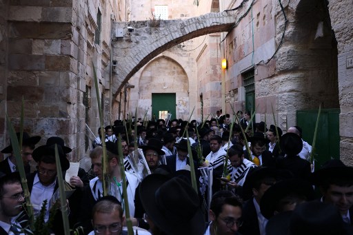 Rayakan Sukkot, Pemukim Ilegal Israel Paksa Masuk Al-Aqsa