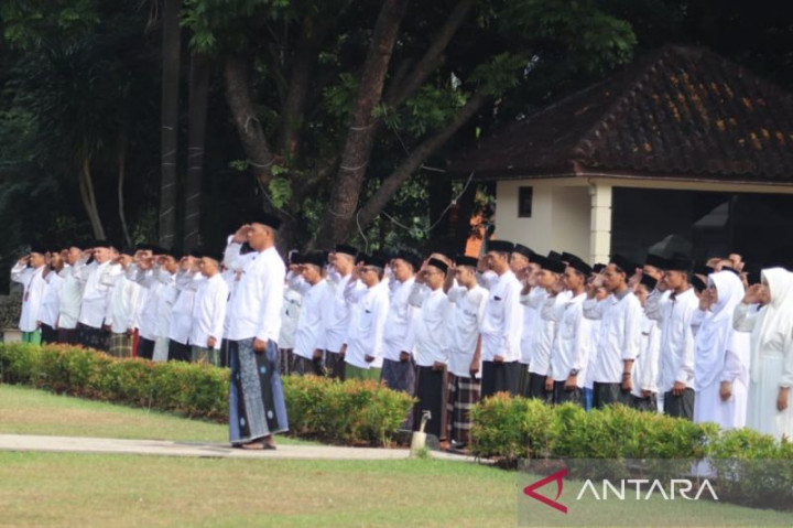 Peran Penting Santri di Cirebon untuk Kemajuan Pembangunan