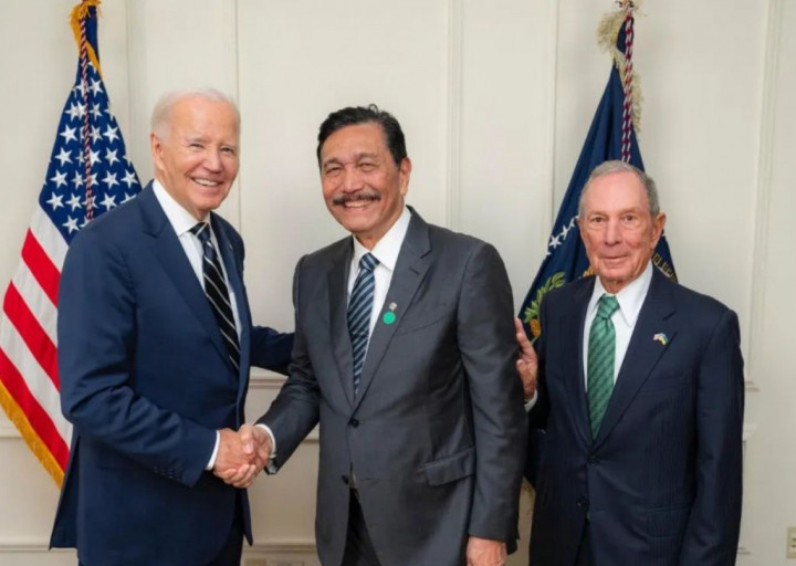 Selain Presiden Prabowo, Luhut Disebut Berkuasa Penuh dan Bisa Panggil Menteri untuk Menghadap