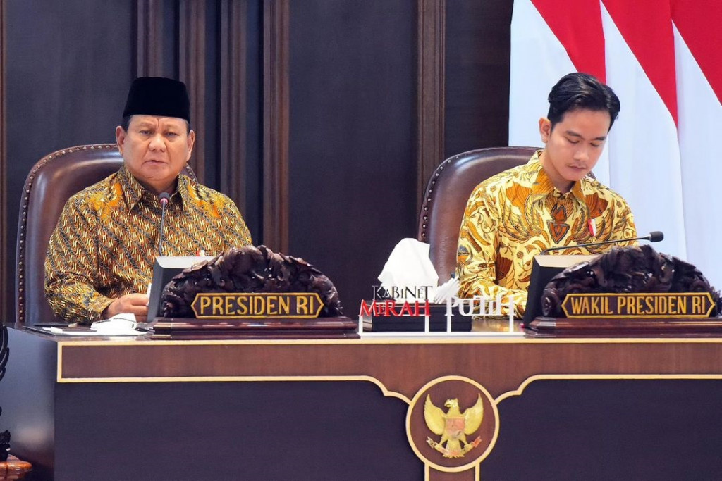 Prabowo ke Menteri: Pejabat tak Bekerja Keras untuk Rakyat Copot Segera!