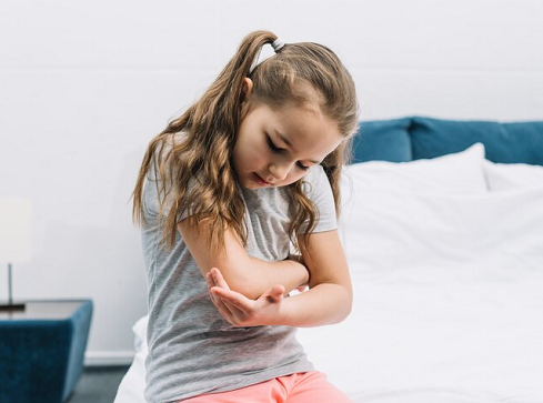 Mengenal Dermatitis Atopik pada Anak dan Cara Penanganan yang Tepat