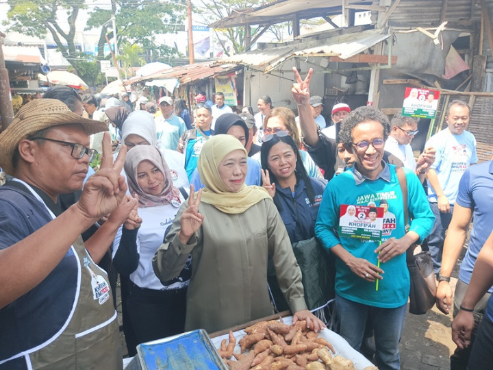 Cagub Jatim Khofifah Sebut Literasi Digital Keniscayaan bagi Pedagang Pasar