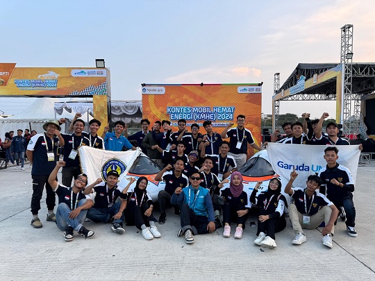 Cetak Rekor Baru, Tim Mobil Garuda UNY Sabet Juara 1 Kontes Mobil Hemat Energi 2024