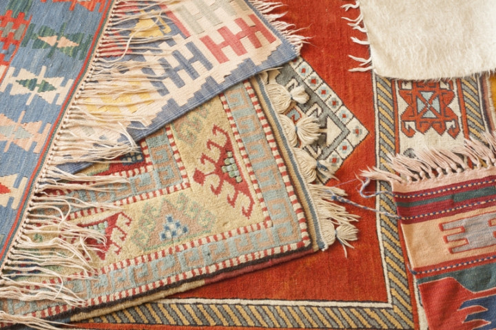 Stop! Kesalahan Ini Bikin Karpet di Rumah Cepat Rusak