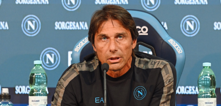 Conte Konfirmasi Diskusi Kontrak Kvaratskhelia dan Napoli