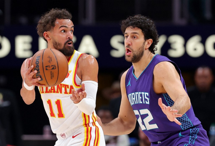 Trae Young Bawa Hawks Menang Tipis atas Hornets