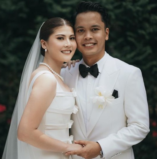 Selamat! Pebulu Tangkis Anthony Ginting Resmi Menikah dengan Mitzi Abigail