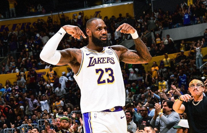 NBA: Lakers Jaga Rekor Sempurna dengan Menumpas Kings