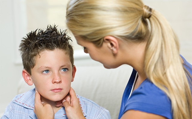 3 Berita Terpopuler Gaya: Gondongan Hingga Dampak Sering Stalking Mantan