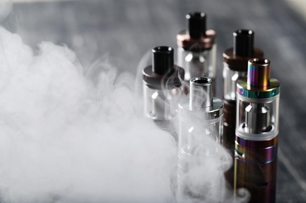 Populer di Kalangan Anak Muda, Simak Bahaya Rokok Elektrik Jenis Vape atau Pod