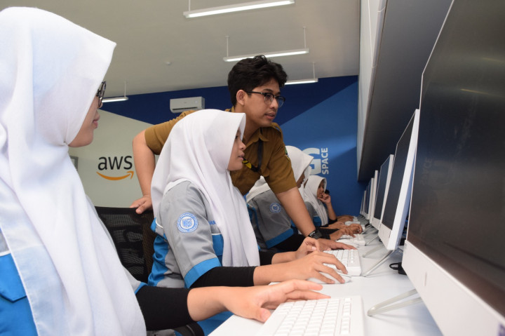 AWS Ciptakan Lab Edukasi Komputasi Cloud untuk Bidang STEAM