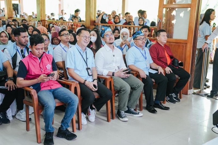 Blusukan ke Belitung, Kaesang Kampanyekan Isyak-Masdar