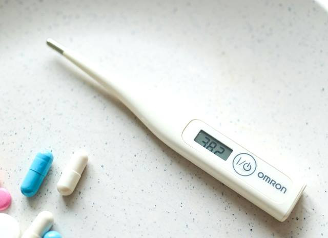 Mandi Mampu Mengurangi Demam Si Kecil?